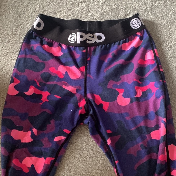 PSD Leggings - Picture 5 of 5